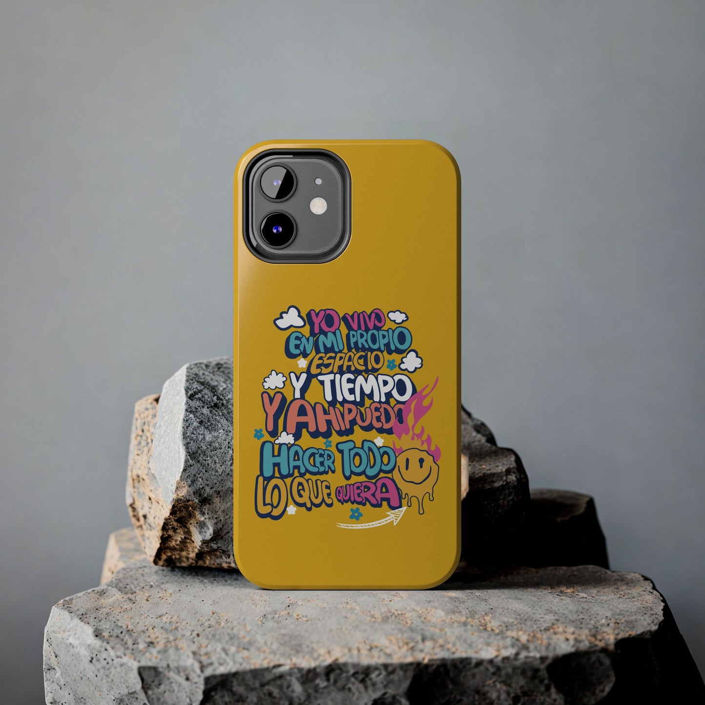 Funda para teléfono "Yo vivo en propio espacio y tiempo" - Amarillo