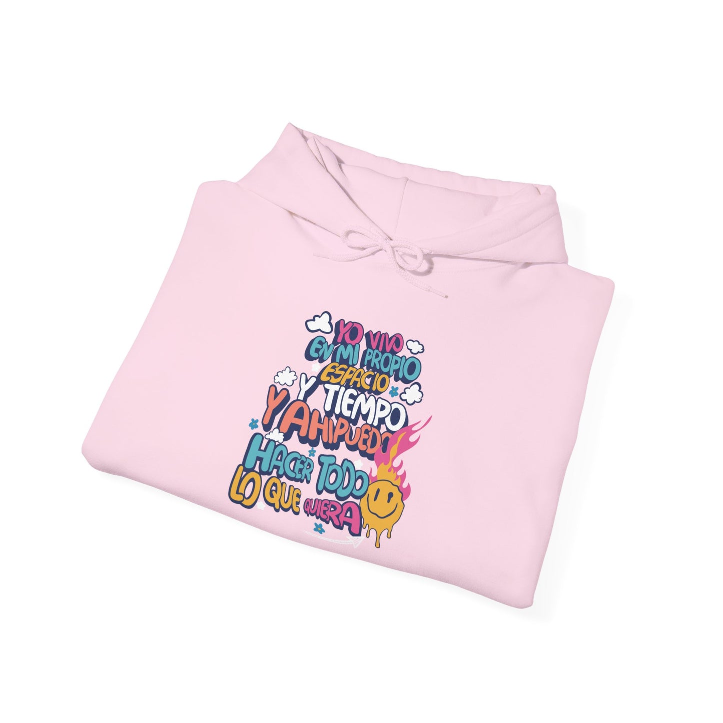 Sudadera con capucha unisex Heavy Blend™ "Yo vivo en mi propio espacio y tiempo" - Celes Manifestación