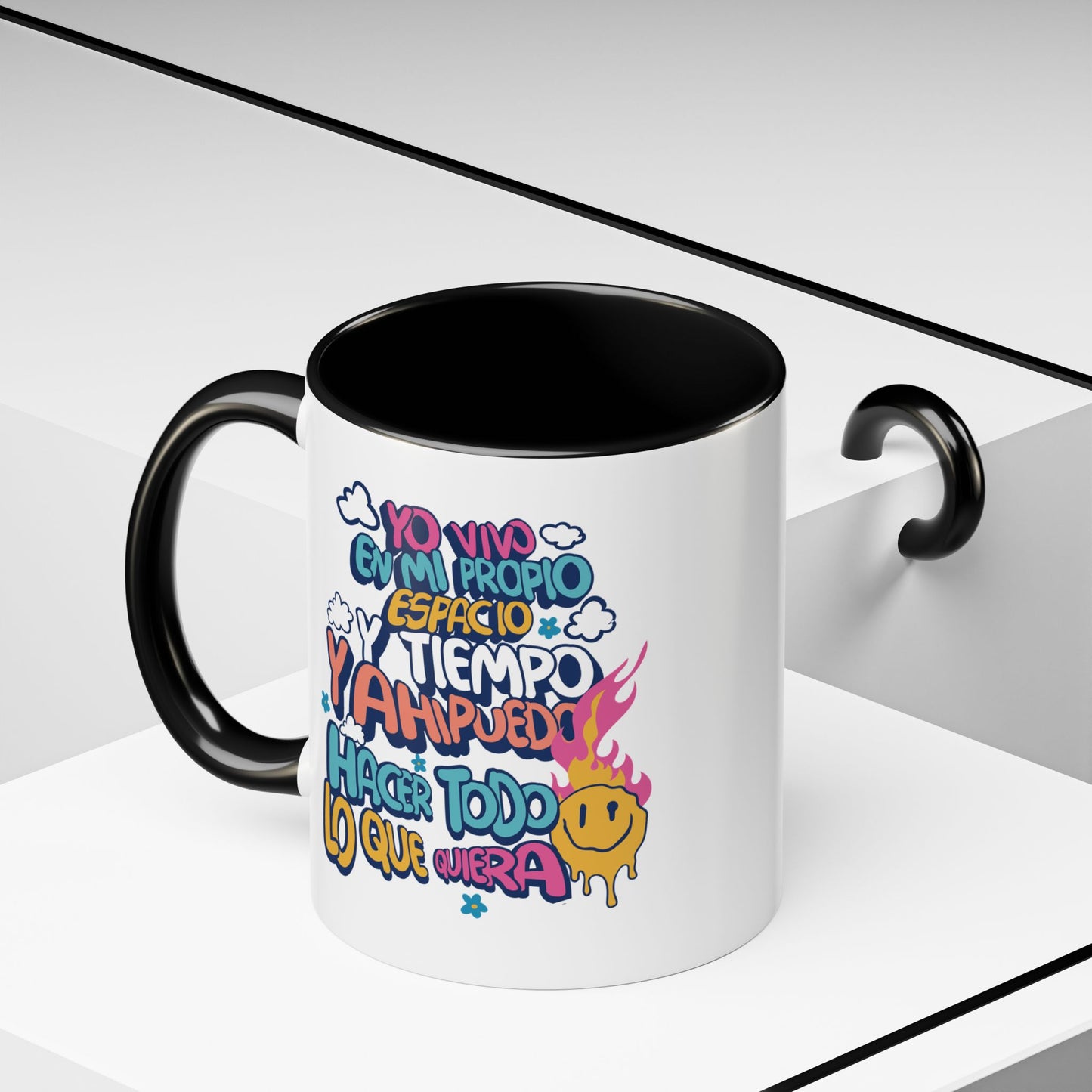 Taza "Yo vivo en mi propio espacio y tiempo" 11 oz